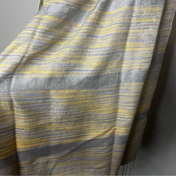 Pashmina Scarf Shawl Wrap Tassels Blue Gray Yellow Striped 71”x28” Fashion - Picture 5 of 7